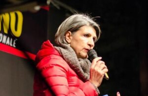 Acerra non si arrende: in piazza contro il ritorno dei beni ai Pellini. La memoria dei morti non si svende