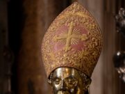 “San Gennaro ha squagliato ‘o sanghe”: un rito di fede e tradizione che continua ad affascinare il mondo