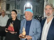 Al maestro Peppe Barra il premio San Gregorio Armeno: “Una boccata di ossigeno mentre la città perde la sua cultura”