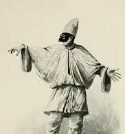 Pulcinella, la maschera più famosa del mondo: visitate il cimitero Monumentale di Poggioreale