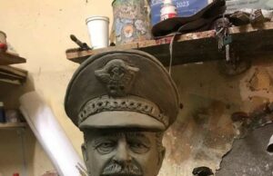 Inaugurazione mezzobusto del Generale Dalla Chiesa ad Afragola. Il maestro Leopoldo Santaniello: “Un onore aver realizzato il mezzobusto”