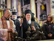 Bartolomeo I Il Patriarca di Costantinopoli in visita a Napoli. Il sangue di San Gennaro si scioglie in sua presenza