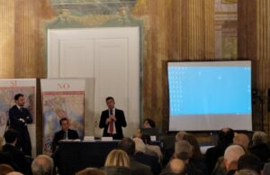 Eruzione del Vesuvio. L’on. Alessandro Caramiello, presidente Intergruppo Sud: “No alla deportazione dei cittadini vesuviani al Nord”