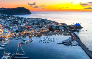 Forio Regina del ponte del 25 aprile e la ripresa del turismo sull’isola di Ischia