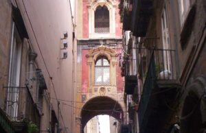 Napoli. La settimana di ferragosto boom di turisti nella tradizione partenopea