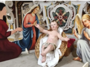 Il presepe con ‘due mamme’: quando la Chiesa si fa azienda per essere ‘inclusiva’ ma rischia l’effetto opposto