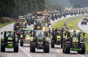 Anche gli agricoltori Calabresi e Siciliani scendono in piazza con i trattori: “Contro le regole della Comunità Europea”