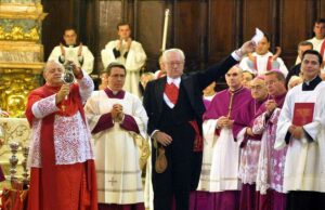 San Gennaro ha ‘squagliato’ alle 18.38. Napoli in festa dopo la preoccupazione