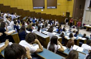 Napoletani ai vertici dei Test di Medicina: la storia infinita di un pregiudizio ‘razzista’