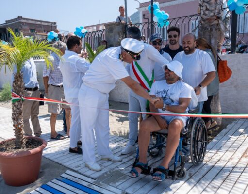 Inaugurata la Spiaggia Libera Attrezzata alla Chiaia di Ischia: Un Nuovo Passo Verso l’Inclusione