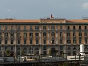 Il Grand Hotel de Londres: un gioiello nel cuore di Napoli occupato dal TAR