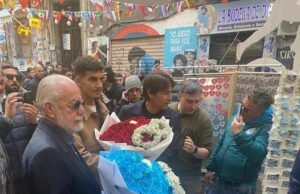 Maradona un ricordo eterno: il Napoli celebra Diego con un omaggio commovente ai Quartieri Spagnoli
