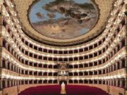 “Gli occhi sono abbagliati, l’anima rapita. Non c’è nulla, in tutta Europa, che non dico si avvicini a questo teatro, ma ne dia la più pallida idea”(Stendhal)