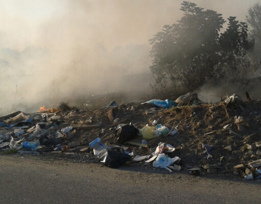 Sentenza storica sulla Terra dei Fuochi. La Corte di Strasburgo: ‘L’Italia non protegge chi vive nella Terra dei Fuochi’