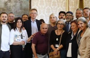 Napoli è città di pace: il sindaco Manfredi continua a ignorare la storia e l’anima accogliente della città, prendendo in giro i cittadini