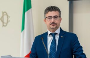 On. Caramiello: “Comportamento sessista da parte dell’ Assessore Iacone verso una docente, subito dimissioni!”