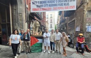 “Napoli dice basta”: San Gregorio Armeno si schiera per la pace e contro il genocidio