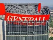 Crollo insegna grattacielo a Milano ma è “colpa del caldo”: se fosse successo a Napoli sarebbe stata colpa dei napoletani?