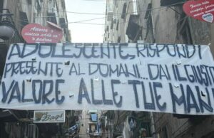 Quartieri Spagnoli, messaggio ai ragazzi: “Dai il giusto valore alle tue mani”. Altro che Gomorra, Napoli risponde con coscienza e speranza.