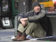 Vivere ai Margini del Lavoro: Dignità e Resistenza degli “Invisibili”