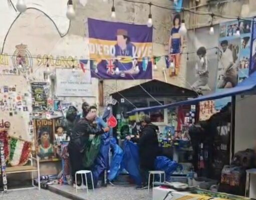 INIZIATO IL TAVOLO ISTITUZIONALE PER RISOLVERE IL “CAOS BUROCRATICO” DI LARGO MARADONA E VALORIZZARE IL CUORE TURISTICO, SOCIALE ED ECONOMICO DELLA CITTÀ