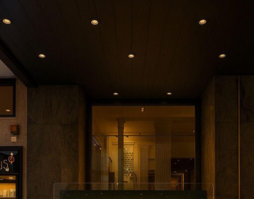 LUNIQ – Temporary Bar & Dinner: Un’Esperienza Unica per il Natale a Napoli