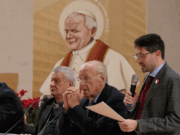 Scampia si raccoglie in un momento di memoria e speranza: grande partecipazione alla presentazione del libro su Giovanni Paolo II