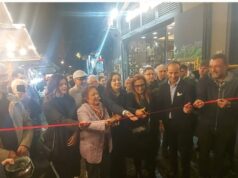 154ª Fiera di Natale di San Gregorio Armeno: inaugurazione nel segno di James Senese. Grande partecipazione, con la novità del senso unico alternato a Dicembre